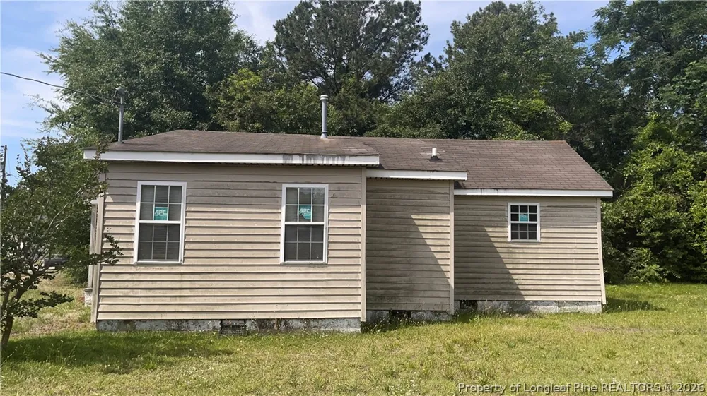 7441 3rd Street Wade, NC 28395