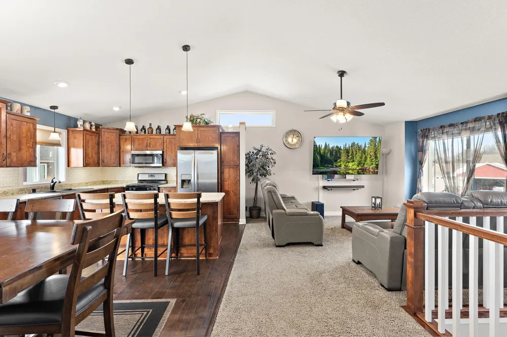 12012 Mayview Curve Lindstrom, MN 55045