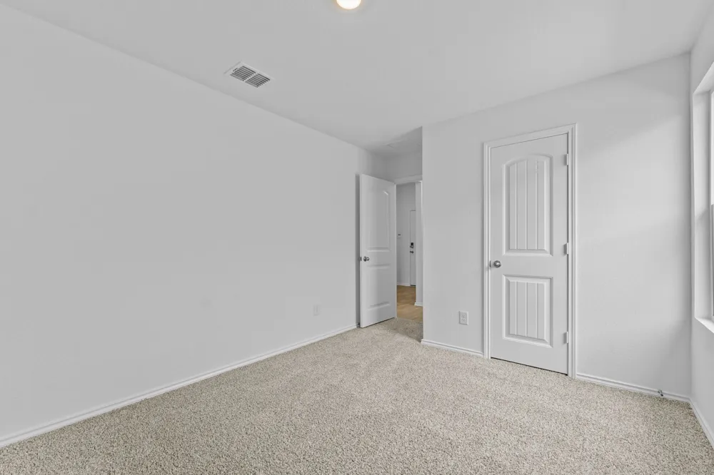 323 Boatman Cove Seguin, TX 78155