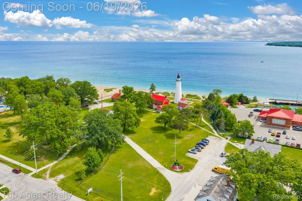2714 Stone Street Port Huron City, MI 48060