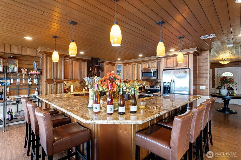 8116 Naketa Beach Walk Mukilteo, WA 98275