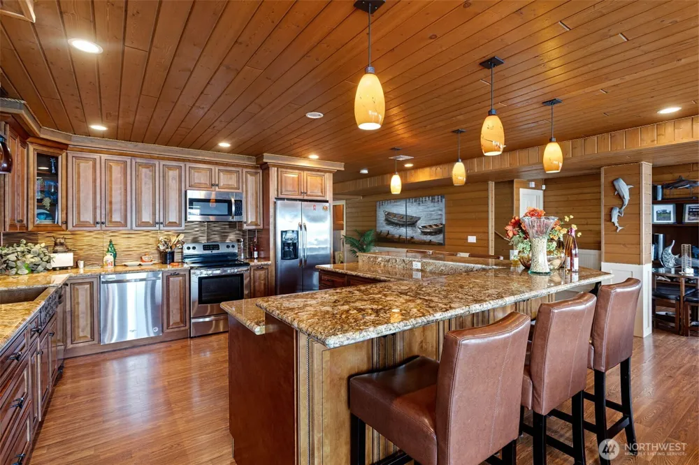 8116 Naketa Beach Walk Mukilteo, WA 98275