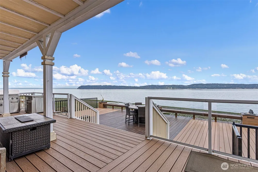 8116 Naketa Beach Walk Mukilteo, WA 98275