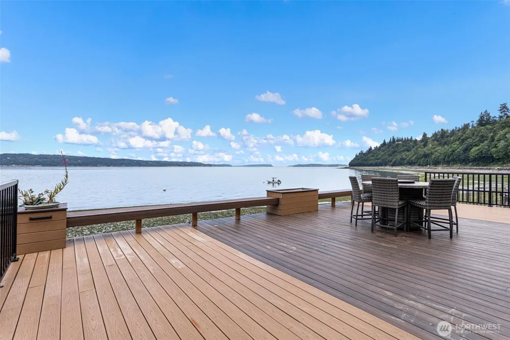 8116 Naketa Beach Walk Mukilteo, WA 98275