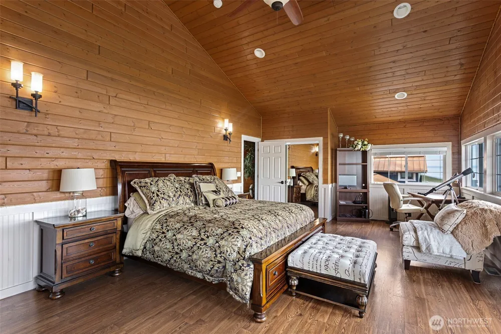 8116 Naketa Beach Walk Mukilteo, WA 98275
