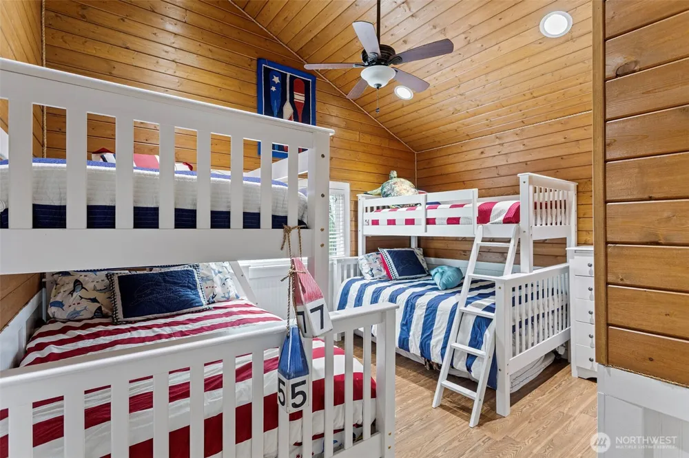 8116 Naketa Beach Walk Mukilteo, WA 98275