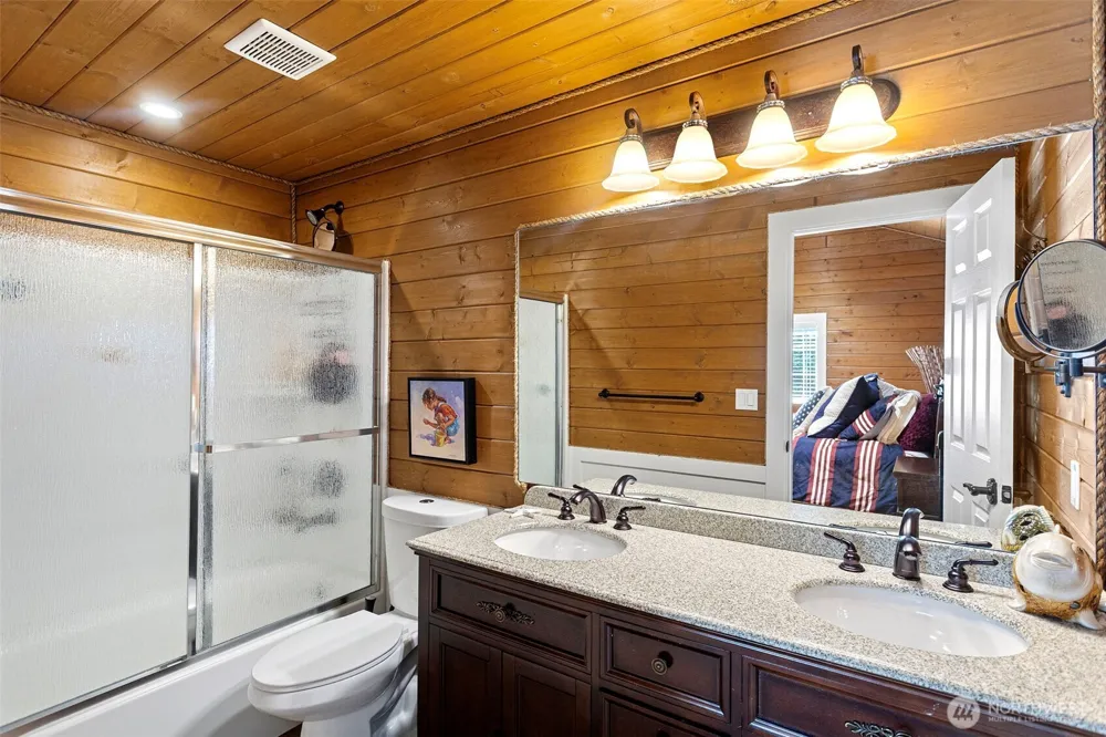 8116 Naketa Beach Walk Mukilteo, WA 98275
