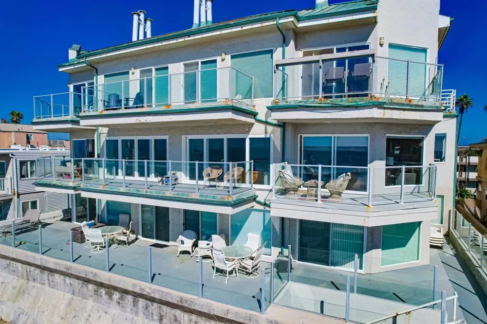 1362 Seacoast Dr #F Imperial Beach, CA 91932