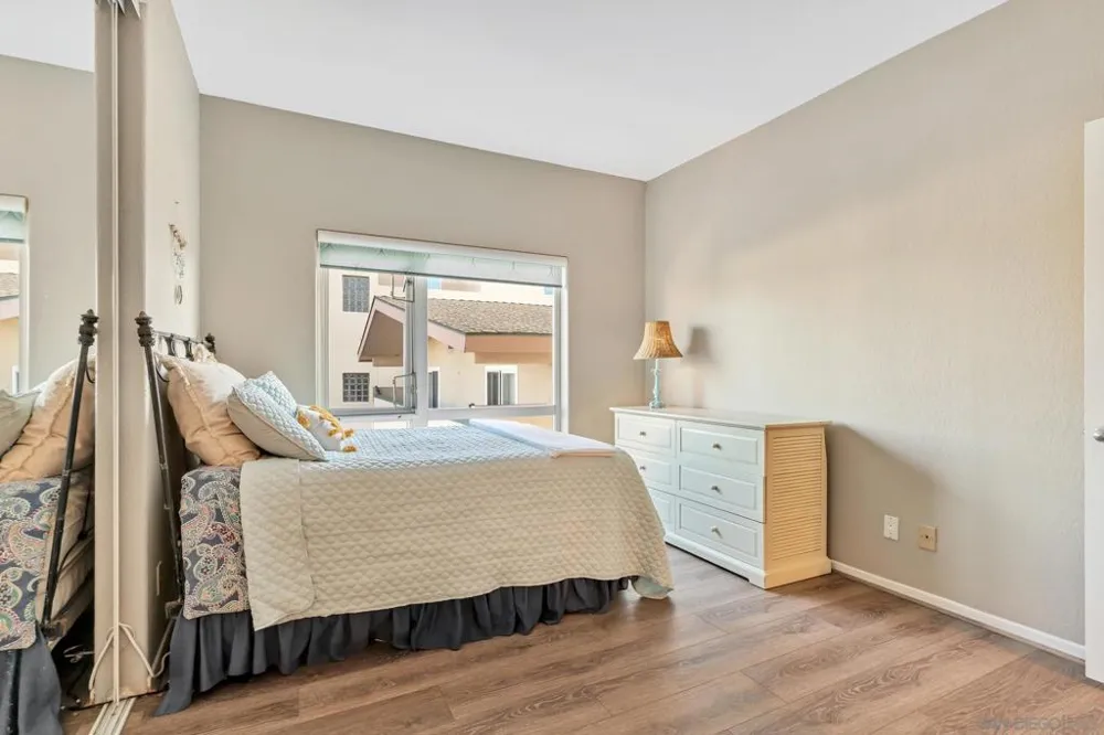 1362 Seacoast Dr #F Imperial Beach, CA 91932