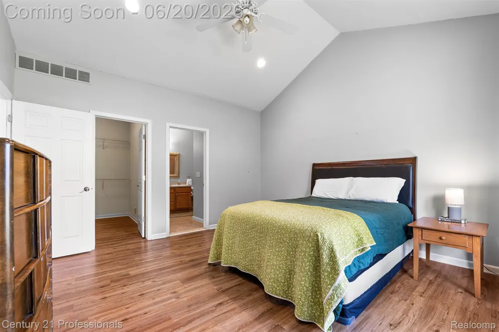 3305 Grove Lane Auburn Hills City, MI 48326