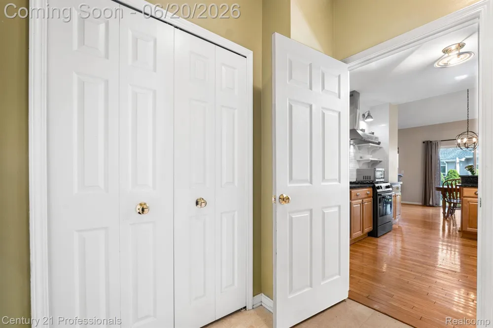 3305 Grove Lane Auburn Hills City, MI 48326
