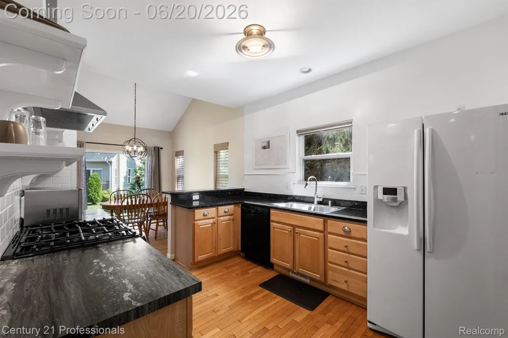 3305 Grove Lane Auburn Hills City, MI 48326