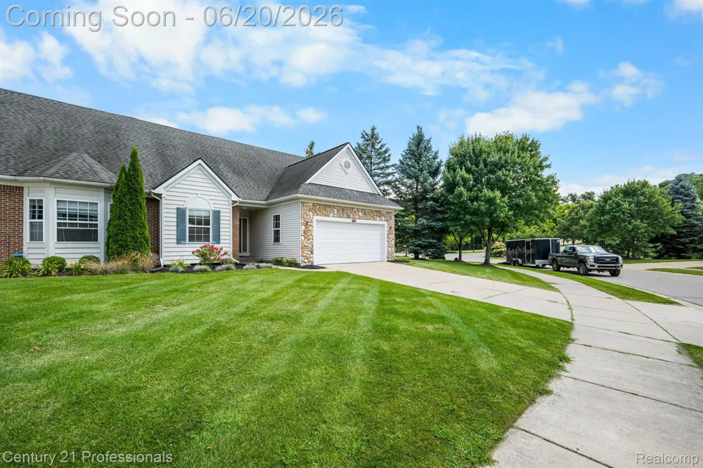 3305 Grove Lane Auburn Hills City, MI 48326