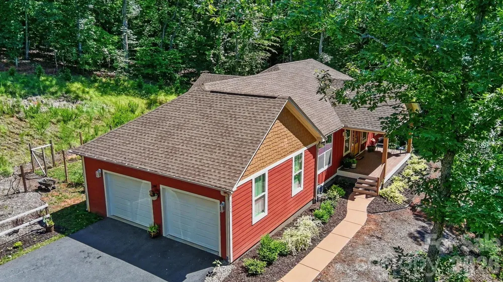 1241 Hayes Road Columbus, NC 28722