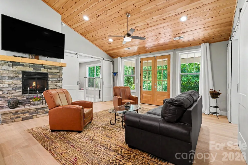 1241 Hayes Road Columbus, NC 28722