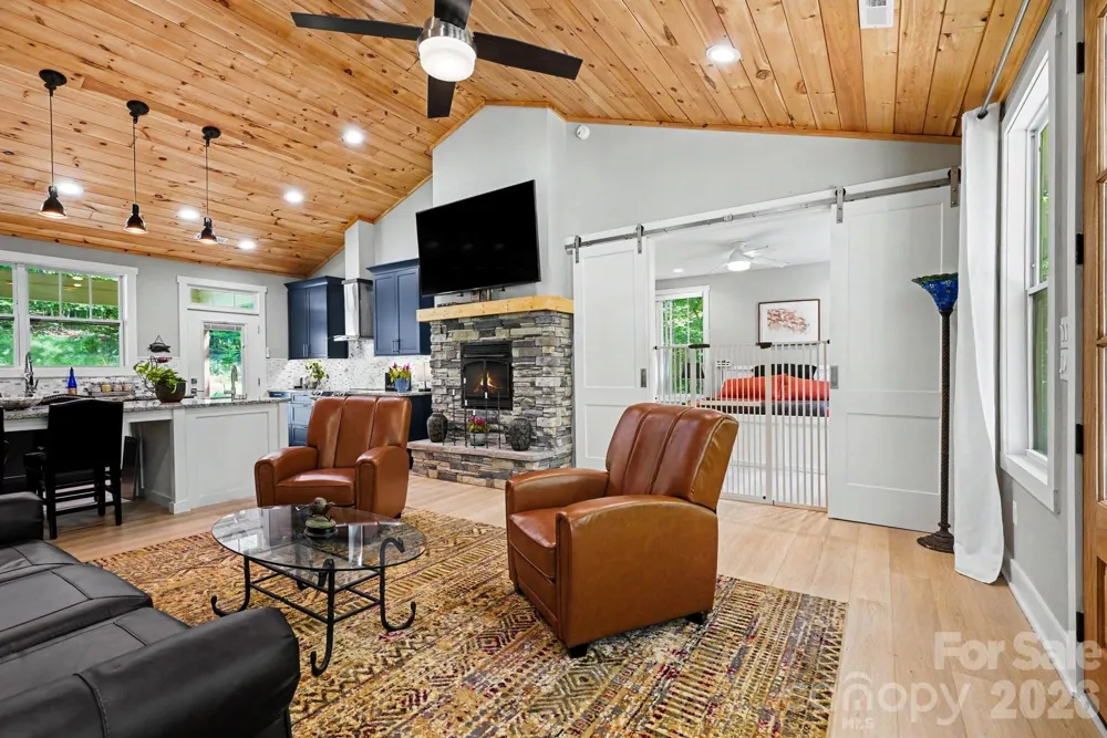 1241 Hayes Road Columbus, NC 28722