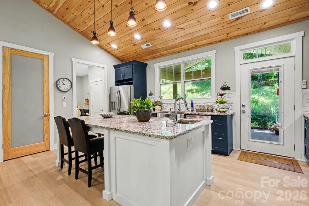 1241 Hayes Road Columbus, NC 28722