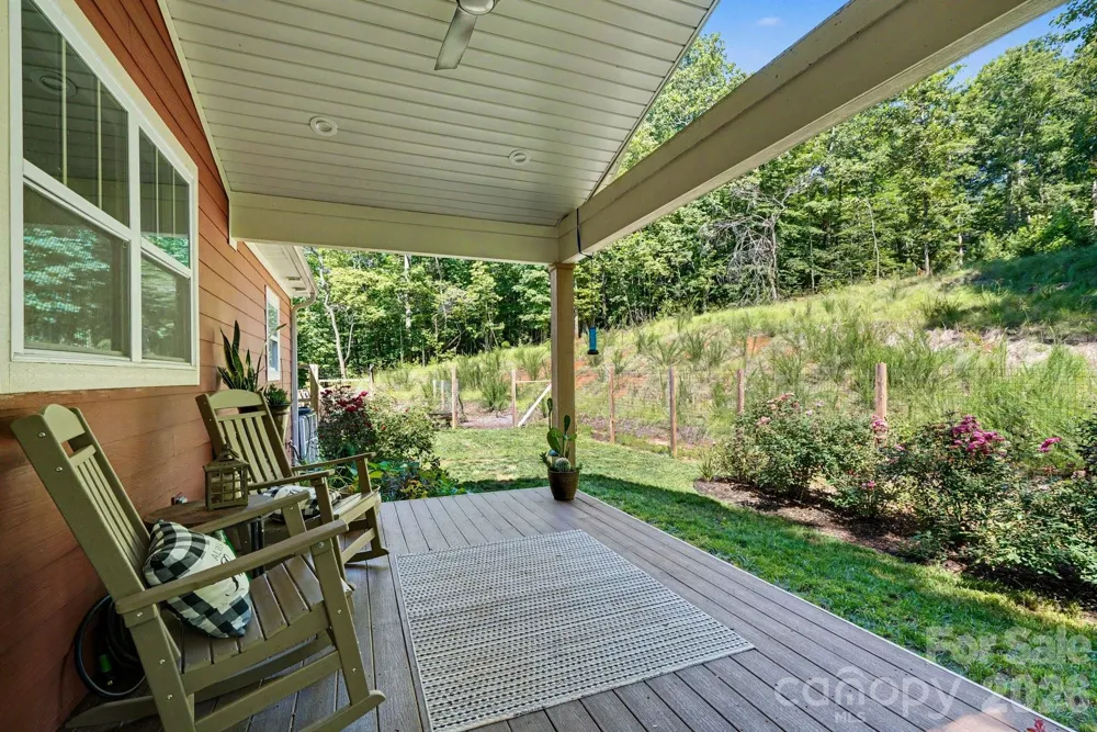 1241 Hayes Road Columbus, NC 28722