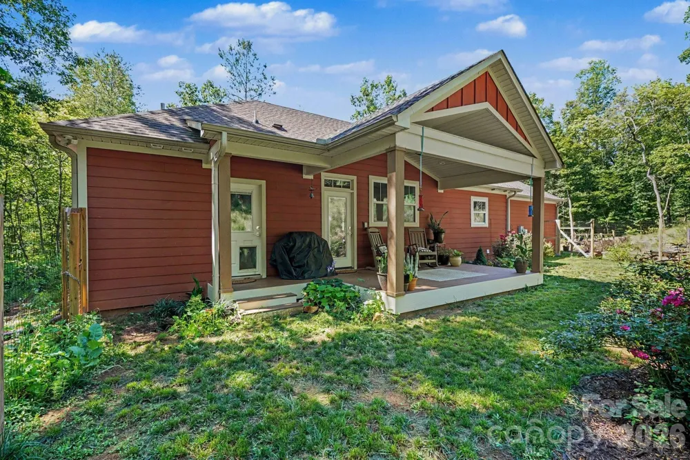 1241 Hayes Road Columbus, NC 28722