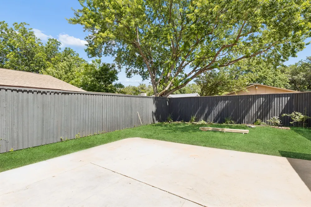 2834 Dove Meadow Drive Garland, TX 75043