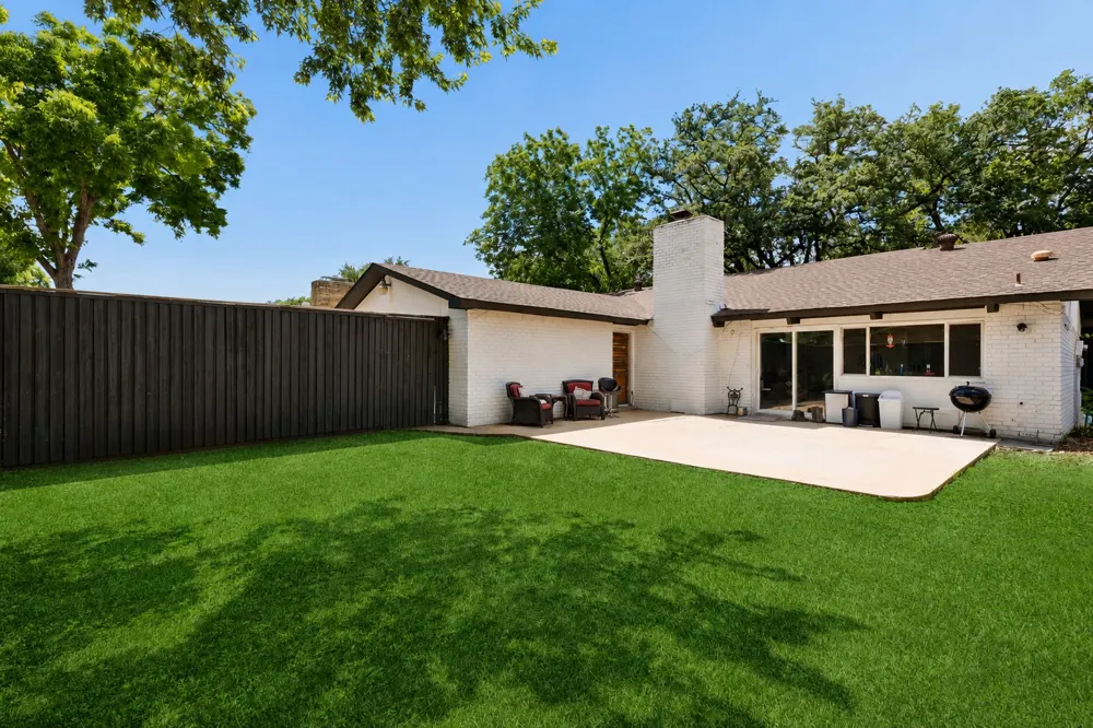 2834 Dove Meadow Drive Garland, TX 75043