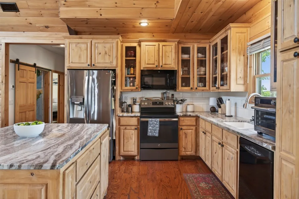 2270 Mitchell Road Krum, TX 76249
