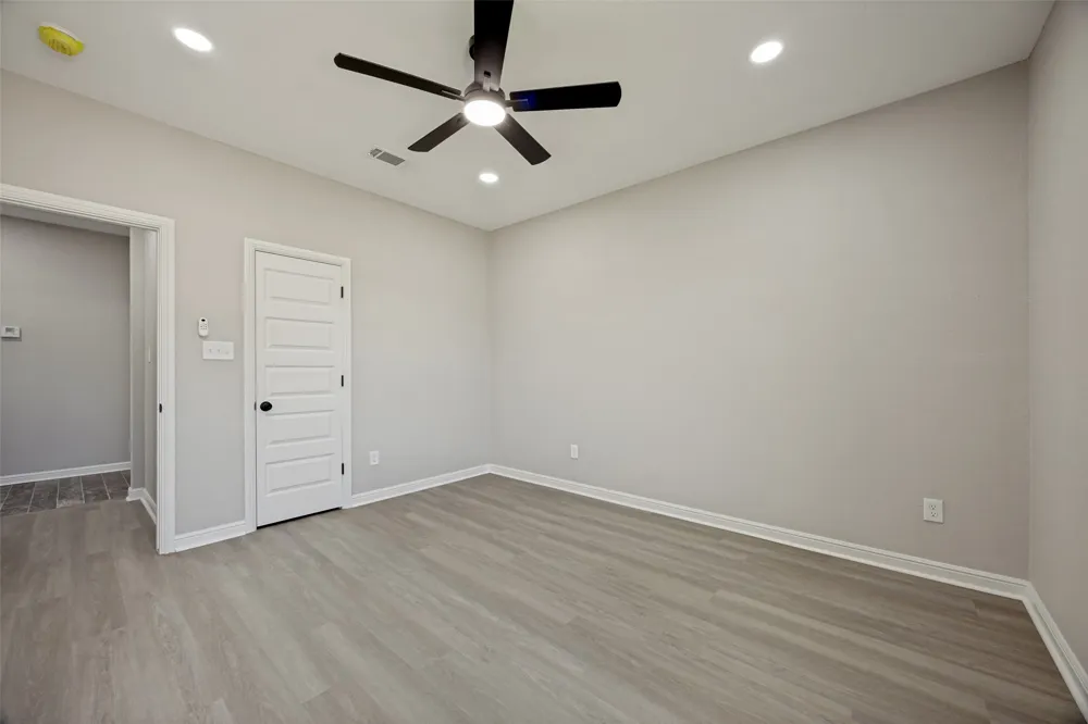 1948 County Road 1255 Savoy, TX 75479