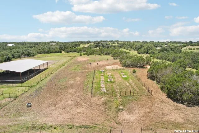 519 Brasstown Dr Blanco, TX 78606