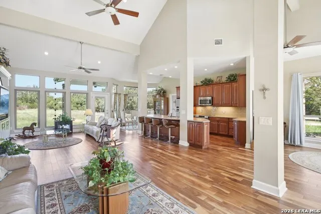519 Brasstown Dr Blanco, TX 78606