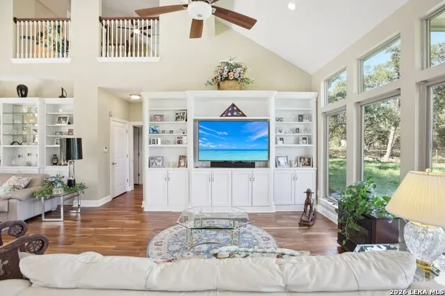 519 Brasstown Dr Blanco, TX 78606