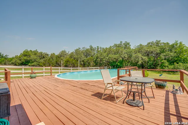 519 Brasstown Dr Blanco, TX 78606