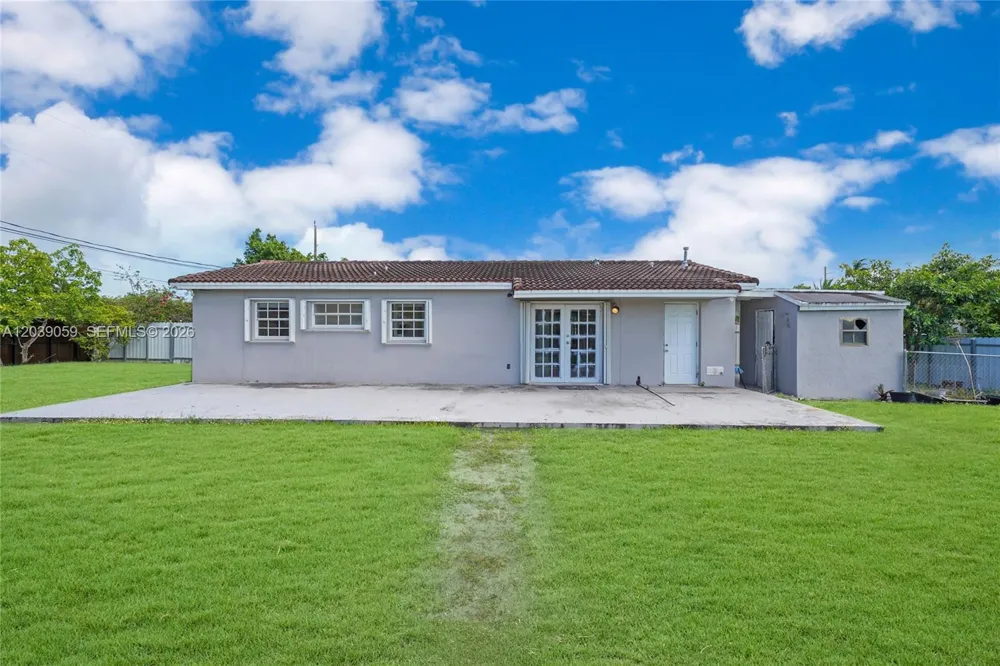 10051 SW 13th Ter Miami, FL 33174