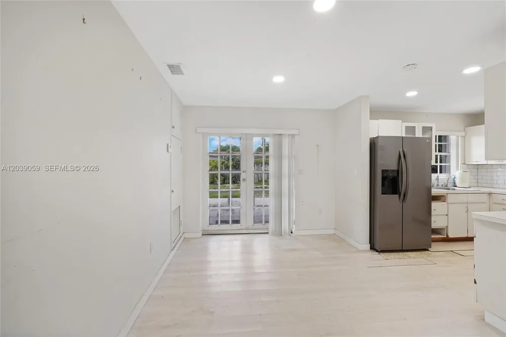 10051 SW 13th Ter Miami, FL 33174