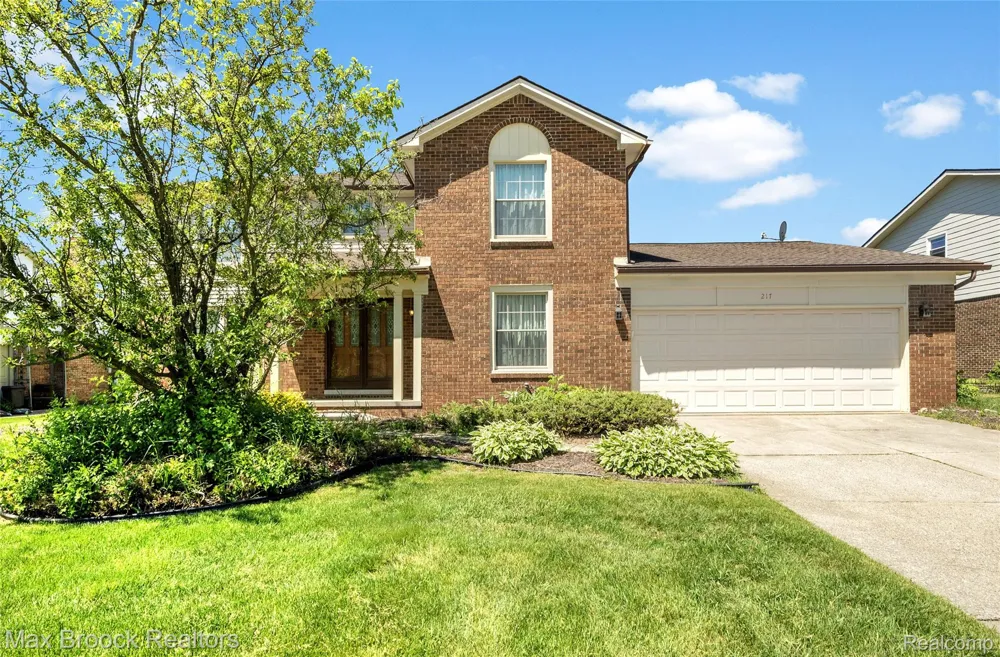 217 Stonetree Circle Rochester Hills City, MI 48309
