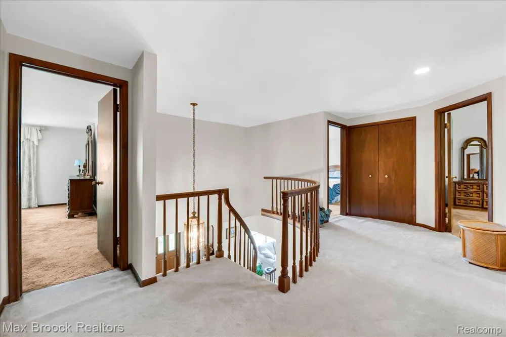 217 Stonetree Circle Rochester Hills City, MI 48309