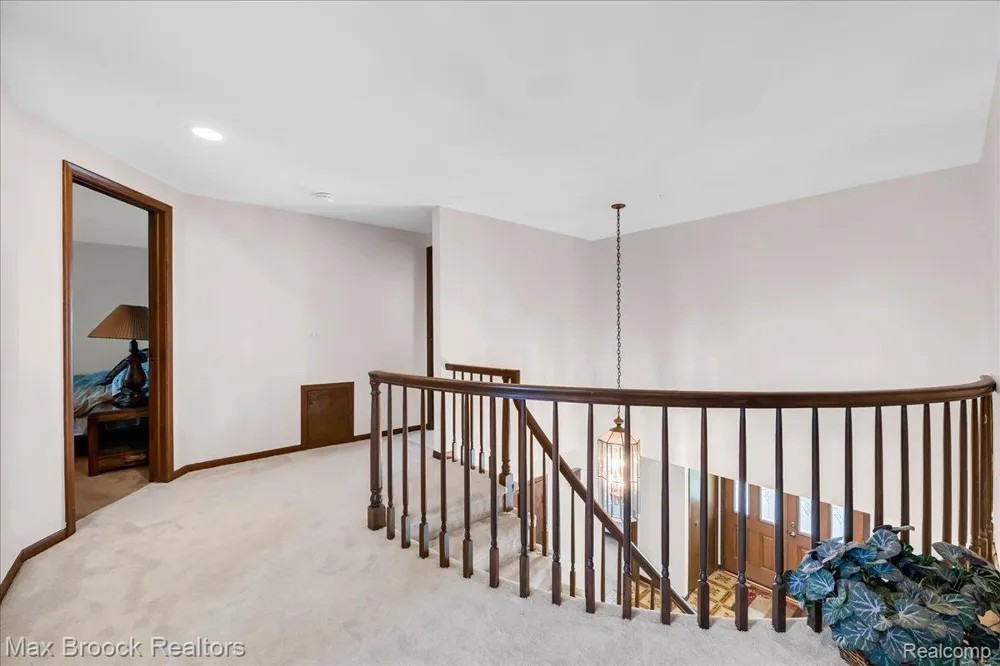 217 Stonetree Circle Rochester Hills City, MI 48309