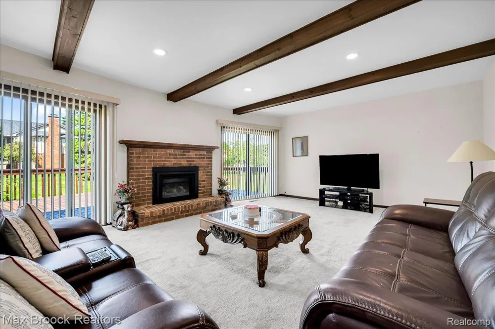 217 Stonetree Circle Rochester Hills City, MI 48309
