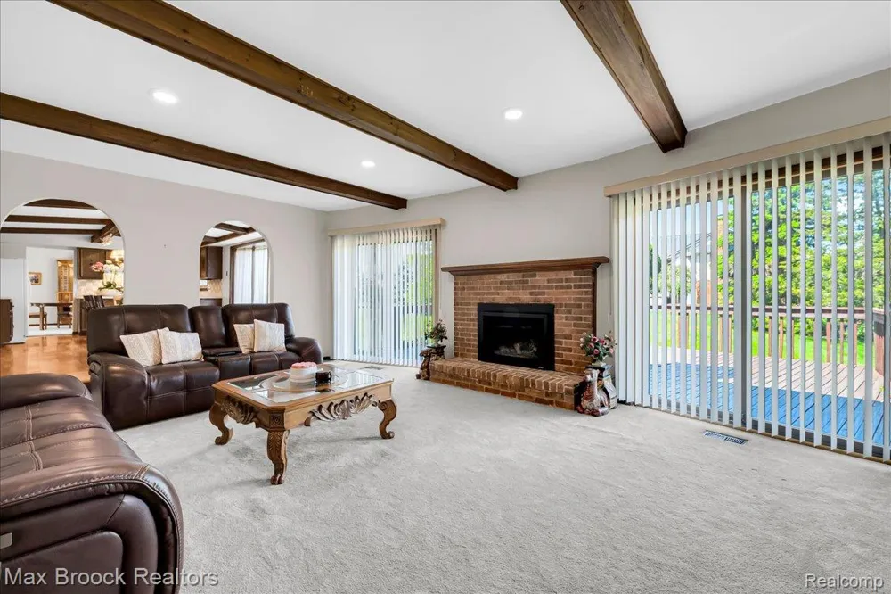 217 Stonetree Circle Rochester Hills City, MI 48309