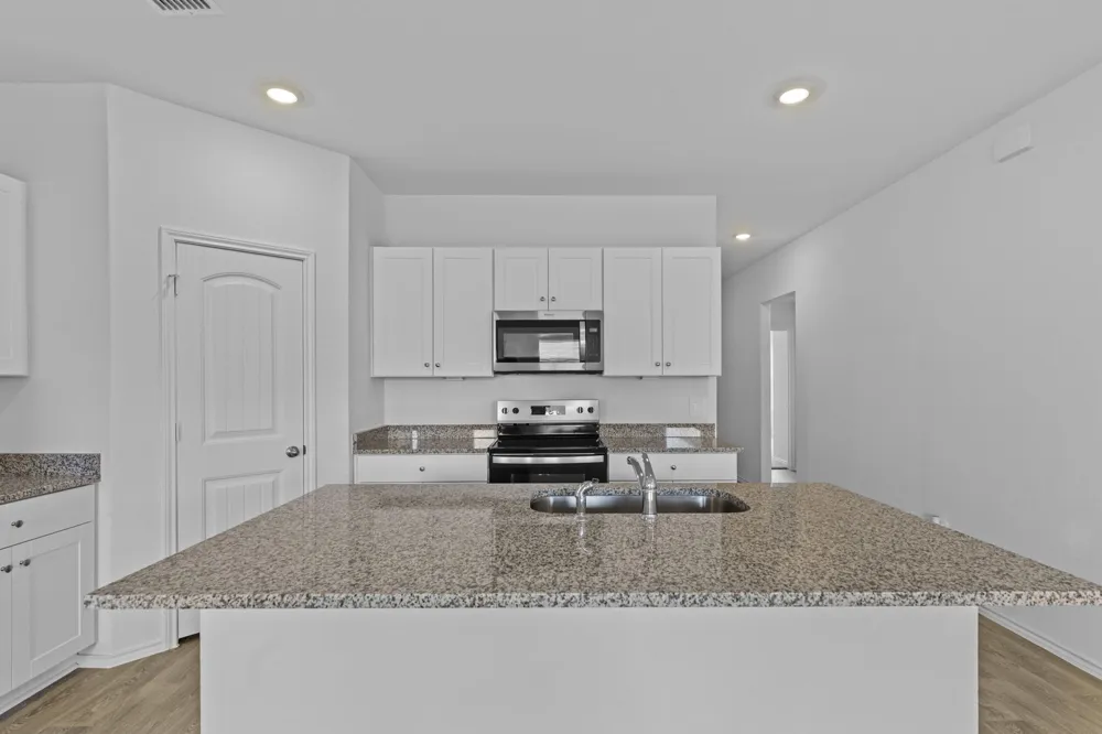 335 Boatman Cove Seguin, TX 78155