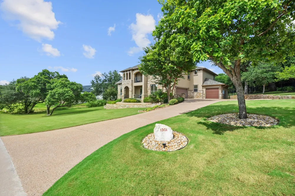 1301 Lions Lair Leander, TX 78641