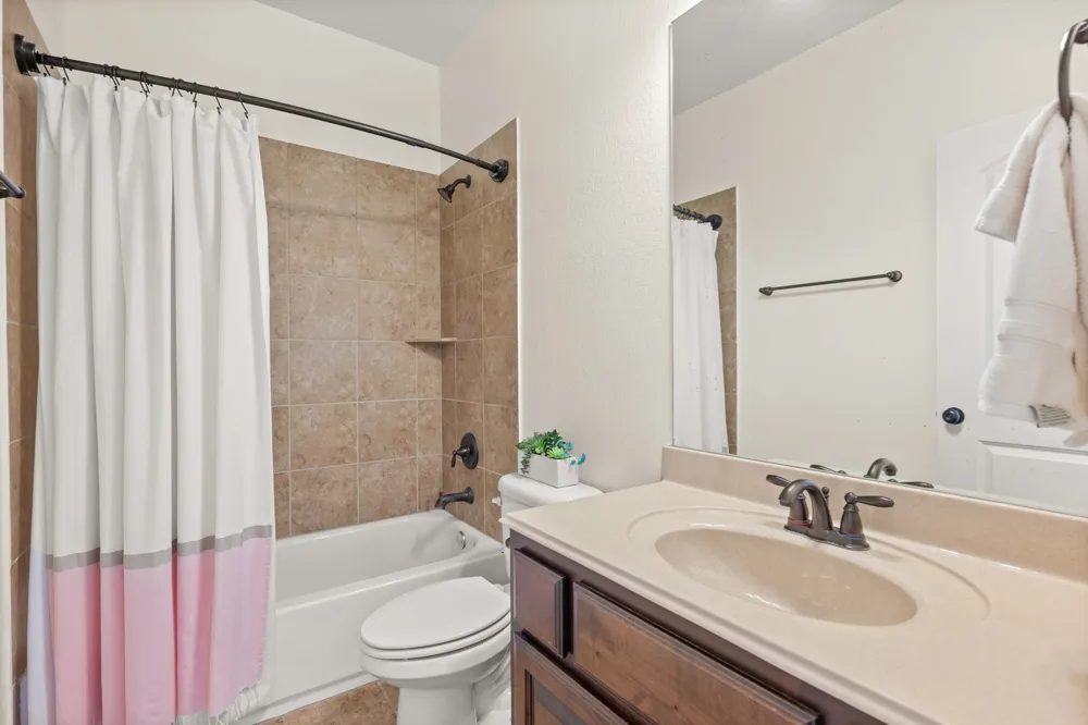 1301 Lions Lair Leander, TX 78641