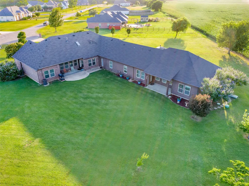 158 Whispering Winds Drive Gunter, TX 75058