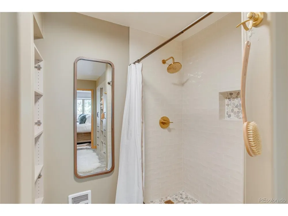 1206 Village Road #A-108 Avon, CO 81620