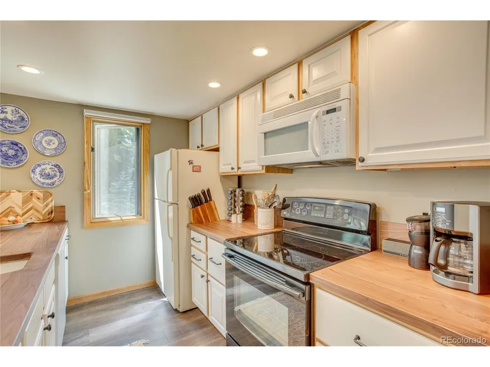 1206 Village Road #A-108 Avon, CO 81620