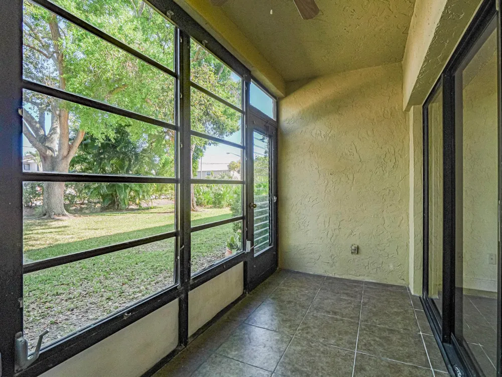 400 18th Street #G2 Vero Beach, FL 32960