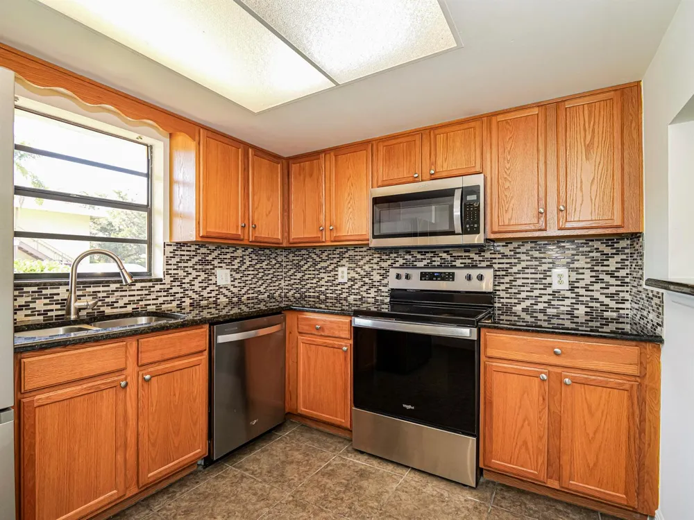400 18th Street #G2 Vero Beach, FL 32960