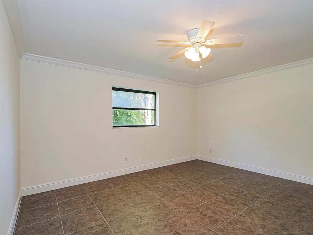 400 18th Street #G2 Vero Beach, FL 32960