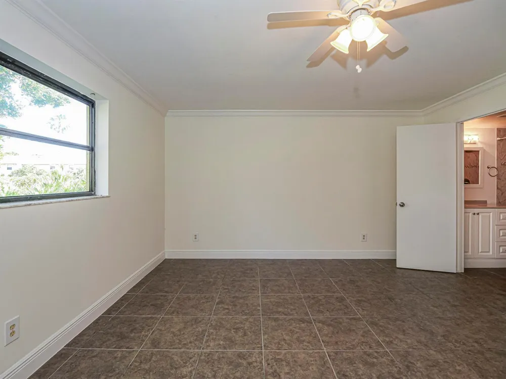 400 18th Street #G2 Vero Beach, FL 32960