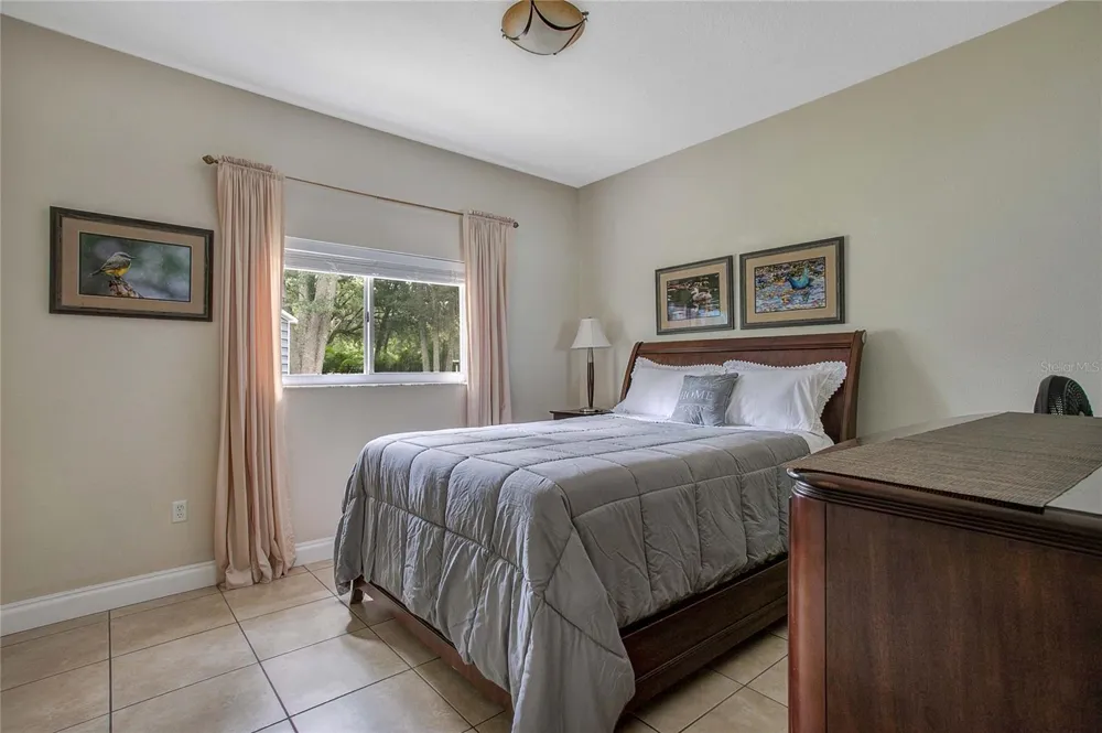19616 LIVINGSTON AVENUE Lutz, FL 33559