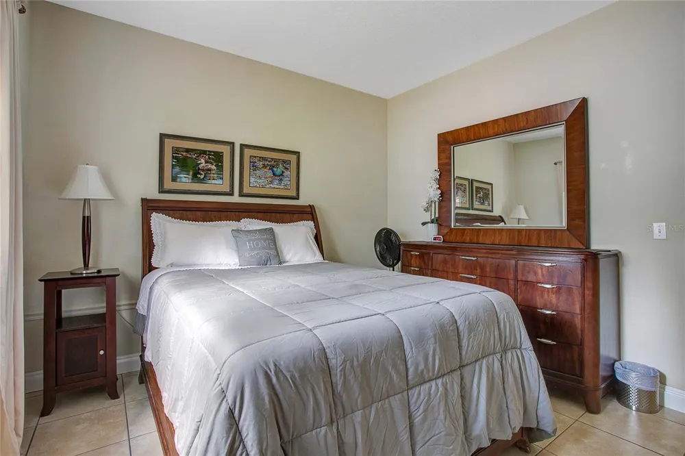 19616 LIVINGSTON AVENUE Lutz, FL 33559
